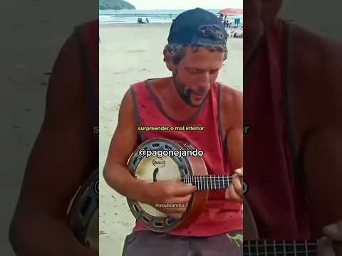 Deram um banjo na mão desse catador de latinha e o cabra fez bonito hein! 🪕👏🏽🔥🎵 #pagode #samba