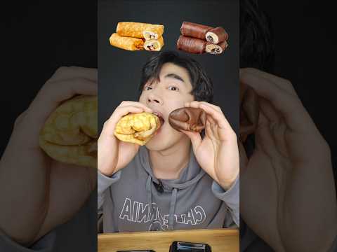Creamy towel crepe cake mukbang from a Korean convenience store #shorts