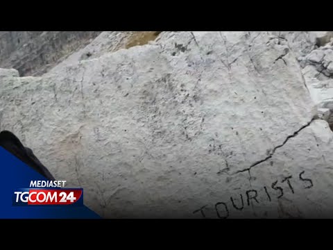 "Turisti andate a casa", sfregio sulle Tre Cime Lavaredo