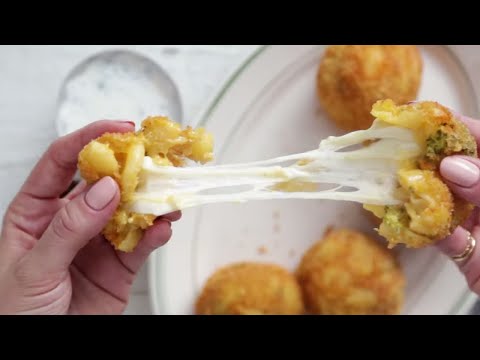 Eat Your Green with These Broccoli Mac 'n' Cheese Bombs ??