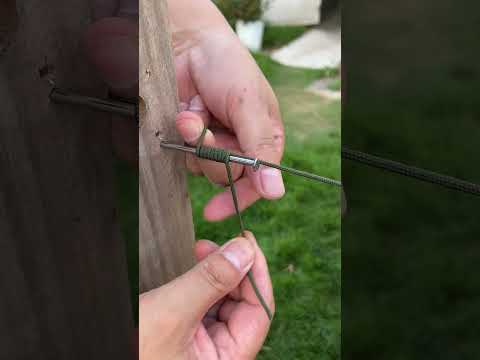 A simple and reliable trick to secure a rope to a nail so it won’t slip!