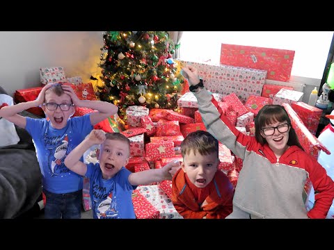 PT2 OPENING CHRISTMAS PRESENTS