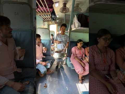 Running Train Kolkata’s Famous Anda Wala