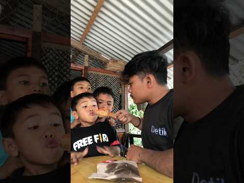 ANTRI MAKAN AYAM KFC! #comedy #kfc #shorts #lucu