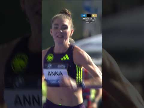<strong>Was</strong> für eine Leistung von der Polizistin Anna Langerwisch | Berlin Marathon <strong>2026</strong> | RTL Sport