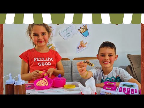 A BANQUINHA DE CHURROS DA SOSO! Muitas vendas por aqui! Soso e João Miguel