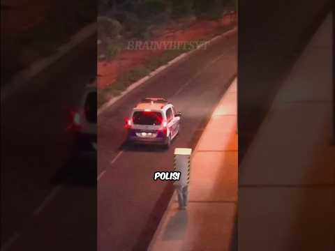 Pria ini melakukan prank terhadap polisi❗️😱