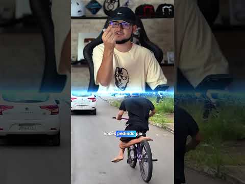 GRAU DE BIKE FREIANDO COM A PERNA NO PNEU