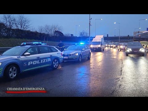 Polizia Stradale in azione, in emergenza a Milano - Chiamata d'emergenza 24/02/2024