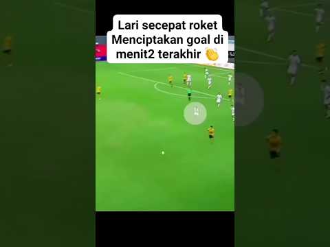 football player with incredible running speed ⚽️