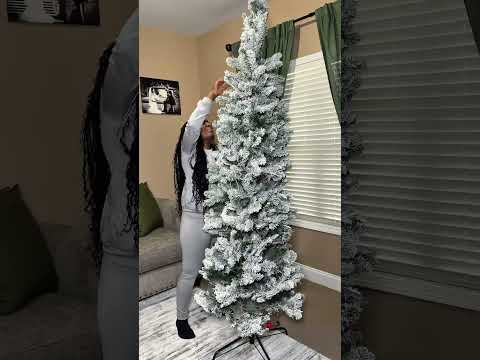 The most beautiful slim flocked tree 😍😍 It’s a pre-lit with warm LED lights, full dense branches