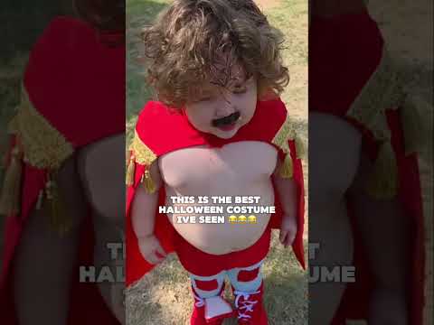 Best Halloween Costume Ever 😂 #halloween #funny #wrestling