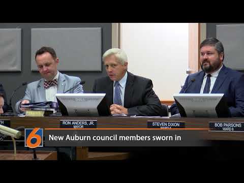 Auburn council members start new term