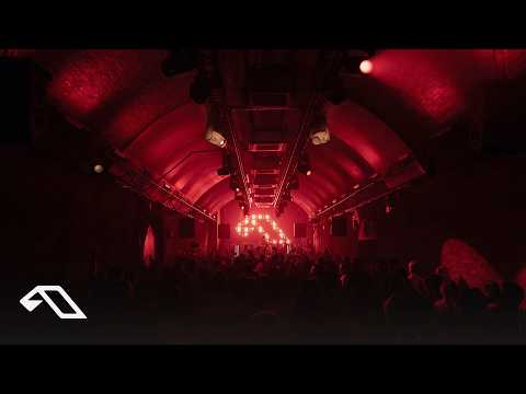 ANUQRAM & Anfulage - Sonderwave (Above & Beyond: Anjunabeats Volume 17 Live from London)