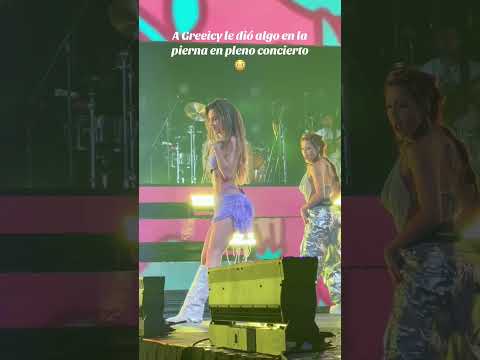 tremendo el calambre que le dio a #greeicy en pleno show‼️🤯