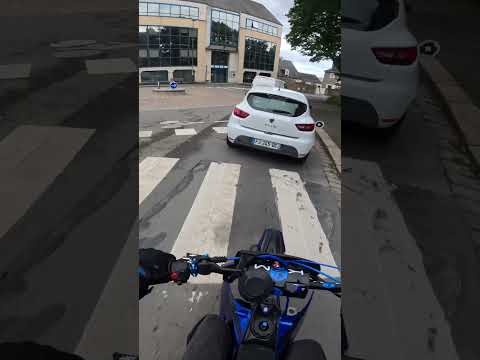 La trappe à essence est restée ouverte #automobile #50cc #50ccmotor #cc #humour #bikelife #bestof 