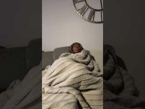 🗣️Blanket lovers! It's time to get those cozy blankets out 🤗 I love how soft these are and they