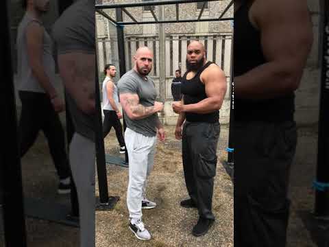 EASYK L’UNIK EN PRISON QUAND TU FORCE À ÊTRE BALEZE POUR UNE PHOTO