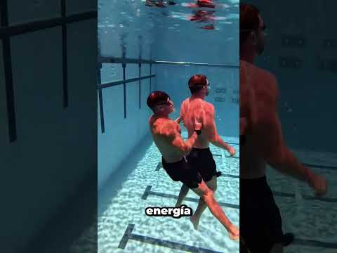 Sie werden nicht glauben, wie schwer es ist, aus diesem Pool herauszukommen!