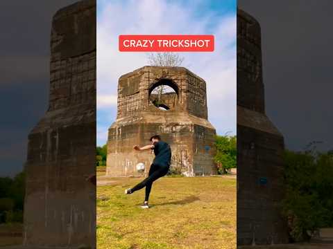 Wait for it 😮‍💨 #trickshot #foryou #shorts #crazy #skills #football