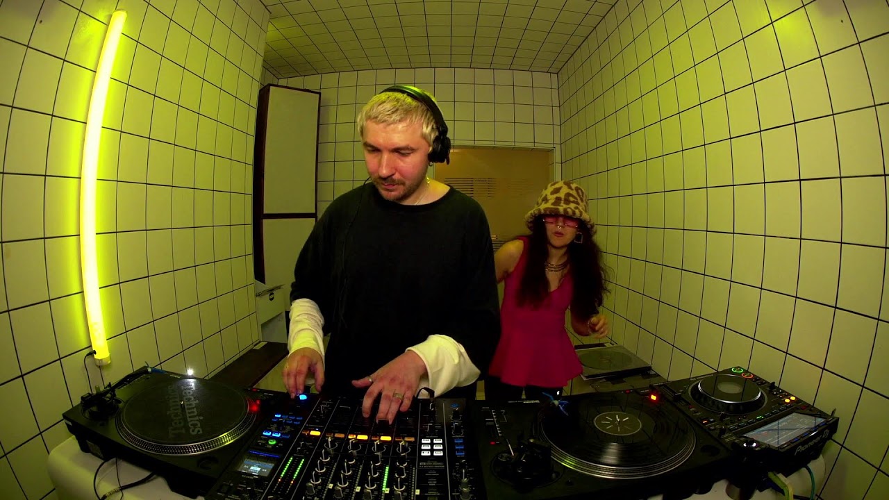 Fineberg | HÖR – November 6 / 2025