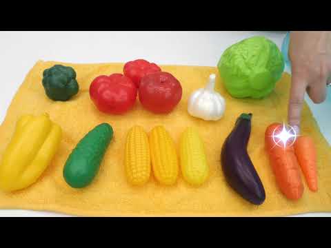Let's count toy vegetables and wash it in the pool