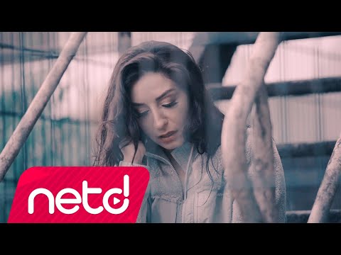 Ayşe Besk - Aşk Seni Soruyor