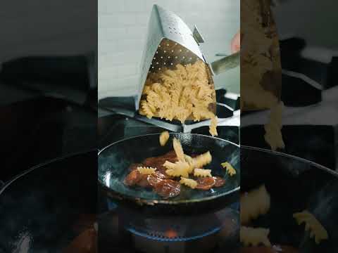 Macarrão Pepperoni Cancian + Emílio