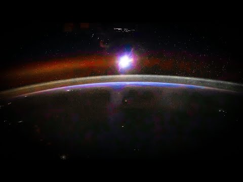 ISS Timelapse - Moonlight/Moonglint (23 Jan 2025)