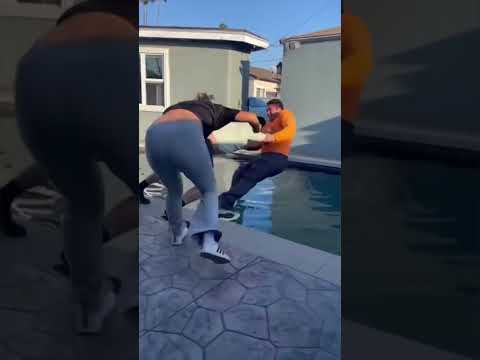 МГНОВЕНАЯ КАРМА ПОПАВШАЯ НА ВИДЕО
