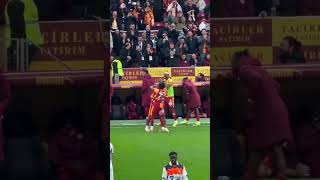 Nhaga'nın Attığı Gole Takımın Verdiği Tepki "Aile" | Galatasaray