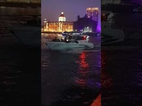 GATE WAY OF INDIA ,TAJ HOTEL EK sath night me kaisa dikhta||MUMBAI SEA latest #viralseavideo