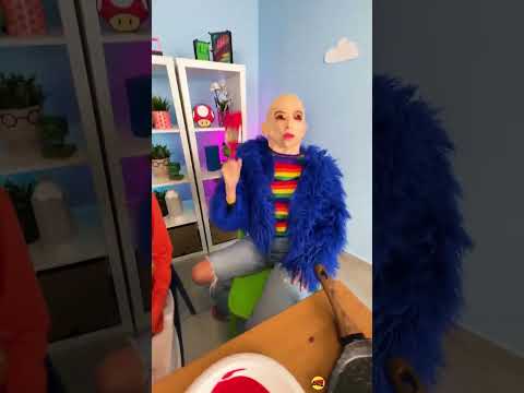 WOWCube choose my Halloween costume! 🎃😂🧊 #wowcube #squidgame