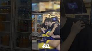 ¡EL AMOR NO ENTIENDE DE EDADES! El divertido cruce de Nico Luaces con una hincha Xeneize - #boca
