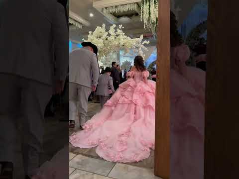 Joanna’s grand entrance ❤️ #djponcesa #quinceañera #sanantonioquinceañera #quinceañeradress