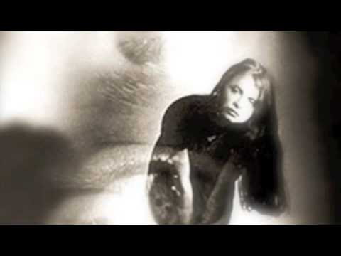 hope-sandoval-the-warm-inventions-blue-bird-westlook