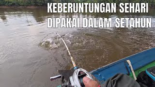 GILA! Sekali Lempar Langsung Dua Ekor! Casting Beruntung di Sungai