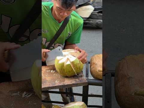 Amazing! Only $1 Fresh Coconut Water - Fruit Cutting Skills