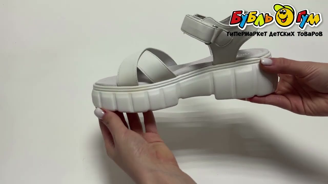 Сандалии Barbaris открытые на липучке белые - видео