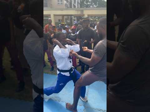 Most powerful technique for self defense37 #masteroluselfdefense #martialarts #selfdefense #karate