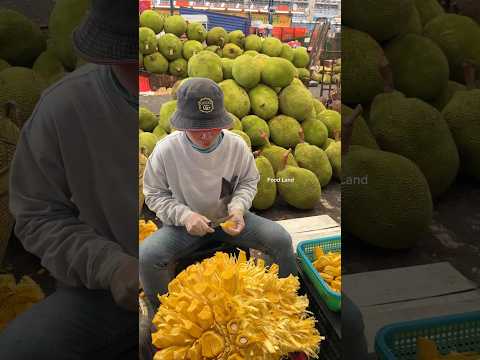 Giant jackfruit! Amazing peeling skills 🍌🍋🌽🥑  #foodland #thailand #fruits