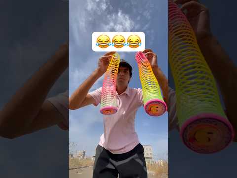 فاش كيتفرجو ولاد ختي 😂