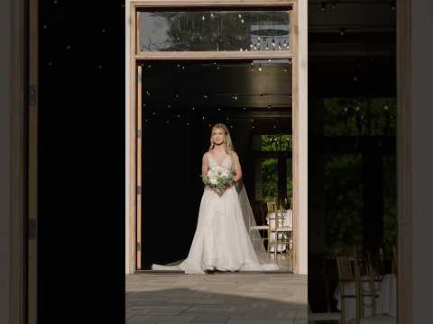 She recorded him a message before she walked down the aisle🥹 #louisianaweddingvideographer #wedding