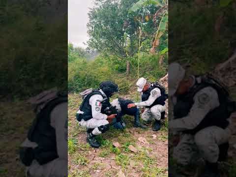 AGARRANDO AL PUNTERO #bukalo #specialforces #policia