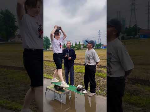 练杂技，除了努力，一切都是无效的 #中国功夫 #台上一分钟台下十年功 #杂技 #中國功夫 #武术 #功夫 #中国杂技 #解压 #摔跤 #健身