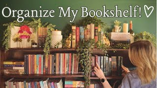 📖 CLEAN & CHRISTIAN Bookshelf Makeover! | Organization + Mini Tour ✨