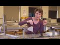 Polarization Effects on Microwaves