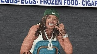 King Von on live with store owner that has Vons Mural and gives him money 💯