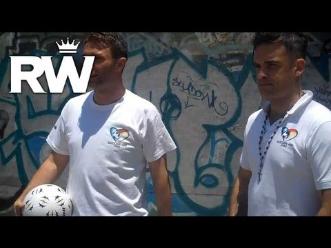 Soccer Aid 2012: Robbie And Jonny Keep It Up In Mexico