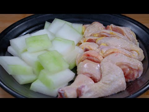 冬瓜和鸡腿是绝配，30年老厨师教我详细做法，鸡肉鲜香滑嫩不柴，冬瓜软嫩入味，营养又下饭，过瘾#like #家常菜 #cooking #recipe
